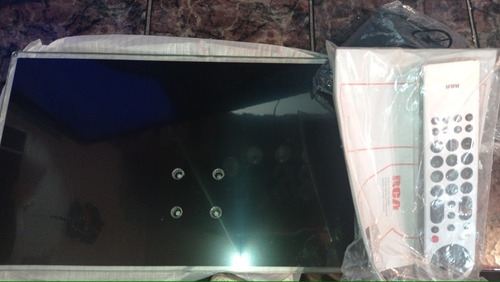 Imagen 4 de 10 de Televisor Rca 42 Led42c45rq Nuevo Pantalla Partida