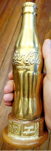 Botella Coca Cola Bronce Macizo 50 Años Argentina 