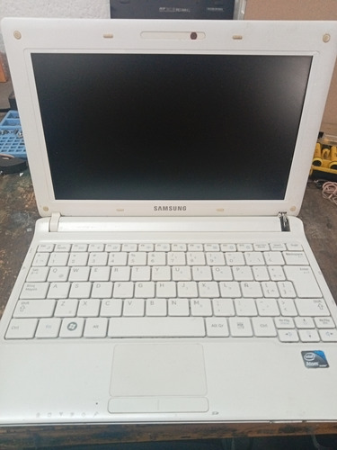 Laptop Samsung N145 Plus Color Blanca 