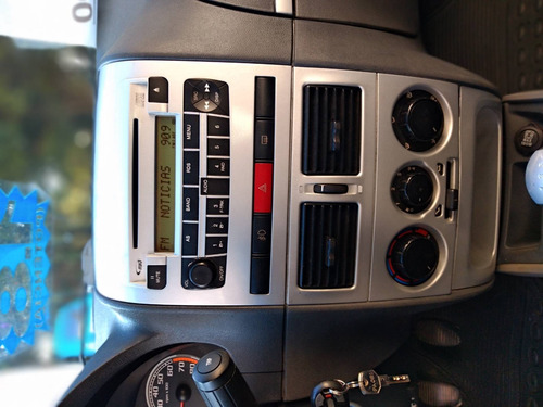 Imagem 10 de 14 de Fiat Siena 1.8 Mpi Hlx 8v Flex 4p Manual