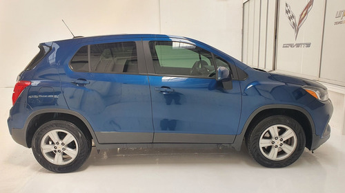 Imagen 4 de 15 de Chevrolet Trax 2019 1.8 Ls Mt