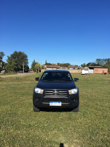 Toyota 2017 Sr 4x4