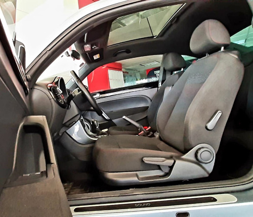 Imagen 12 de 15 de Volkswagen Beetle 2018 2.5 Sound Tiptronic At