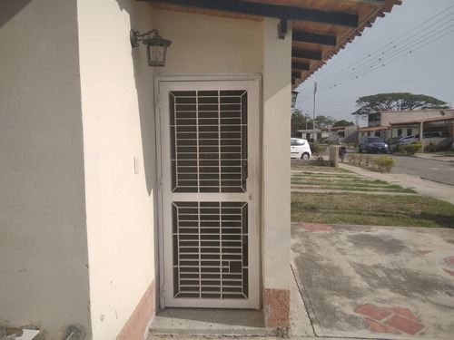 Imagen 3 de 13 de Dcc-014 Se Vende Casa En Guacara