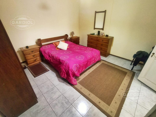 Venta De Casa 3 Dormitorios Con Garaje - Reducto