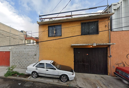 Excelente Casa Con Gran Ubicacion Y Gran Plusvalia Al Adquirirla Mediante Remate Bancario Aprovecha!!!