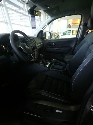 Volkswagen Amarok Highline V6 (migi)