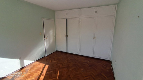 Venta Apartamento Aguada 2 Dormitorios Y Servicio Completo.
