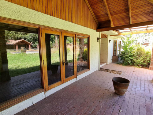 Casa Con Gran Terreno En Cantagallo