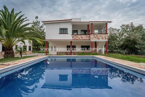 Imagen 1 de 14 de Casa En Venta En Granjas Residencial, Qro. Yazmin