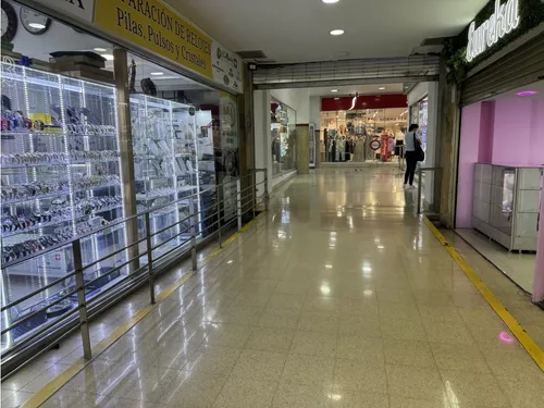 Se Vende Local Comercial En El Centro