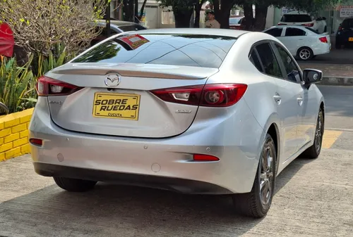 Mazda 3 2.0 Touring Mt
