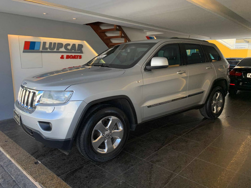 Jeep Grand Cherokee 3.6 Laredo 4x4 V6 24v Gasolina 4p