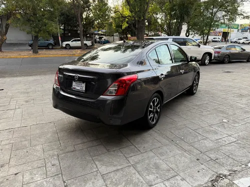 Nissan Versa 1.6 Advance Mt