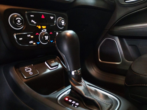 Jeep Compass 2.0 16V FLEX LONGITUDE AUTOMÁTICO