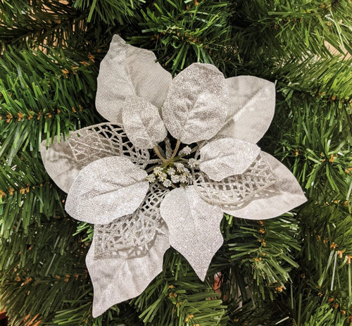 Imagen 2 de 3 de Flor Adorno Arbol Navidad Plata 22 Cm X6 U. - Sheshu Navidad