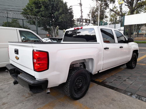 Imagen 7 de 15 de !!!!!!!!!!! Silverado 2500 Ls Doble Cabina Aut !!!!!!!!!!!