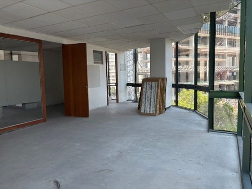 Oficina Frente Plaza Antara Polanco