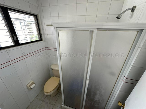 Amplio Apartamento En Venta. Urb. Terrazas Del Avila.