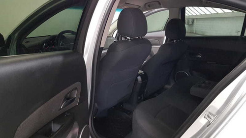 Imagem 13 de 15 de Cruze 1.8 Lt 16v Flex 4p Automático (flex)