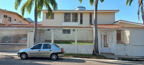 Vende Casa Urbanización 4 Av. De Prebo (calle Cerrada)