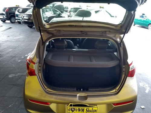 Imagem 8 de 13 de Hyundai Hb20