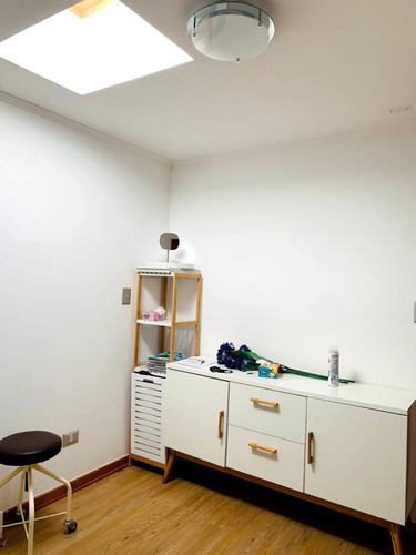 Amplio Dúplex Uso Comercial O Habitación 3d + 3b + 1 Estc
