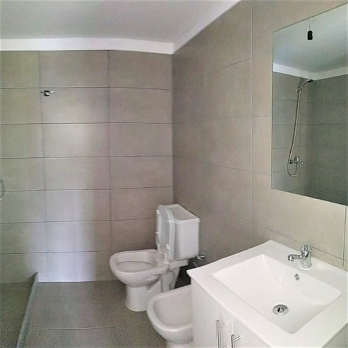 Imagen 9 de 11 de Apartamento 2 Dormitorios, Balcón, Terraza Lavadero, Centro.