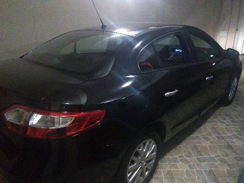Renault Fluence 2015 2.0 Dynamique Hi-flex 4p