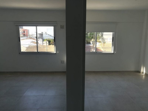 Imagen 10 de 17 de Departamento 2 Ambientes - Cuotas En Pesos //