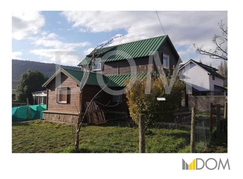 Casa De 3 Dormitorios, Con Parque Propio - San Martín De Los Andes