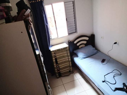 Sobrado Com 9 Cômodos Ao Todo