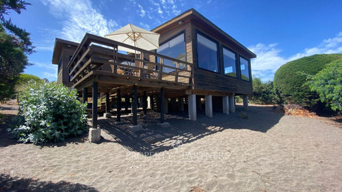 Pichilemu, Casa En Condominio Frente Al Mar