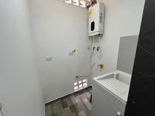 Apartamento En Arriendo Ubicado En El Poblado Sector Castropol (26959).