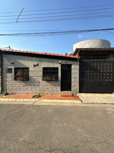 Casa En Venta, Urbanización Villa Esperanza, Santa Inés, La Morita Ii