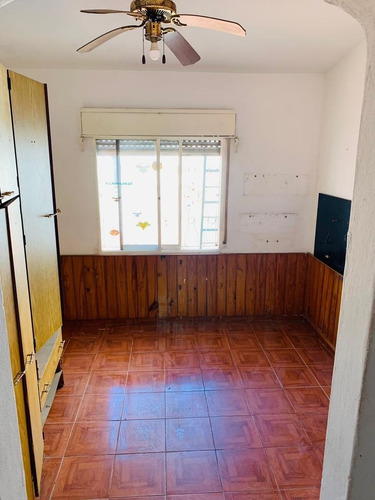 Imagen 26 de 28 de Muy Buena Casa, Construcción De Época, Con Potencial Para Reciclaje.