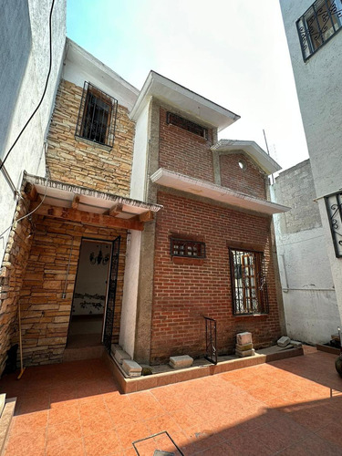 Casa Duplex, 8 Recamaras, Jacuzzi, Roof Top, Col Normal, Cdmx