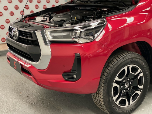Imagen 13 de 15 de Toyota Hilux 2.8 Dc 4x4 Tdi Srx At6 2021