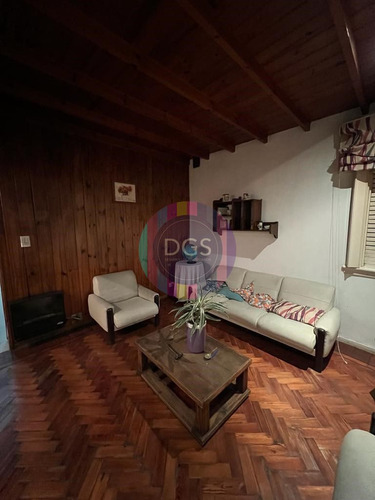 Casa En Venta 3 Ambientes En Lanús Este