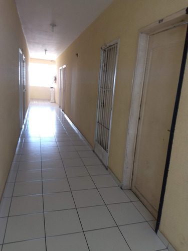 Imagem 3 de 3 de Quitinete Para Alugar Na Cidade De Fortaleza-ce - L8689