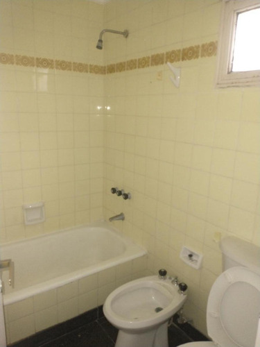 Imagen 21 de 23 de Excelente Departamento 4 Ambientes. Excelentes Vistas. Impecable.