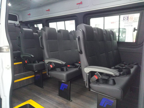 Sprinter Escolar Com 28 Lugares 2025