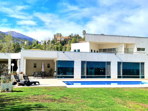 Gran Casa Mediterránea, Colegio Nido De Aguilas.