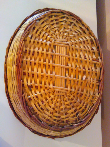 Cesta De Mimbre Grande Sin Asa. Única Disponible