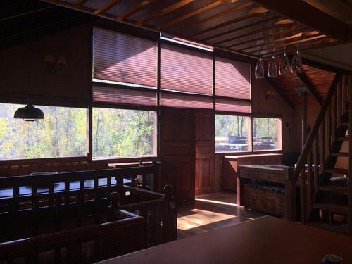 Casa En Venta De 4 Dorm. En Lo Barnechea