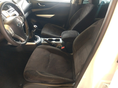Imagen 15 de 15 de Nissan Np300 Frontier 2017 2.5 Le Aa Mt