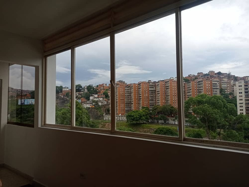 Imagen 9 de 11 de Confortable Apartamento En Alquiler