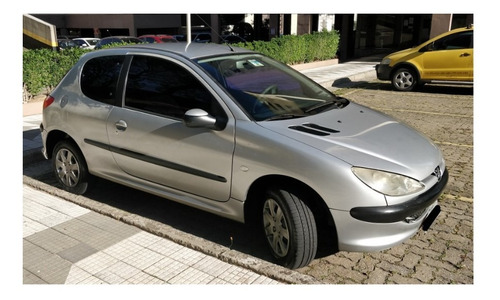 Peugeot 206 Presence 1.4 8v 3p 2004/2004