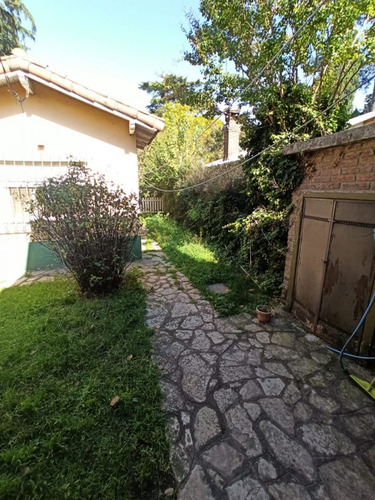 Casa En Venta En Parque Leloir