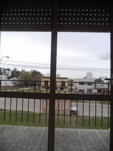 Imagen 2 de 10 de Duplex (4) De Tres Ambientes